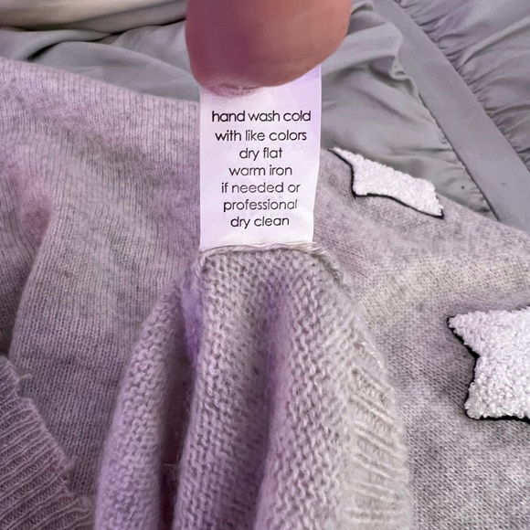 27 Miles Malibu Cashmere Star Patch Crewneck Lightly Distressed Sweater - Picture 13 of 14